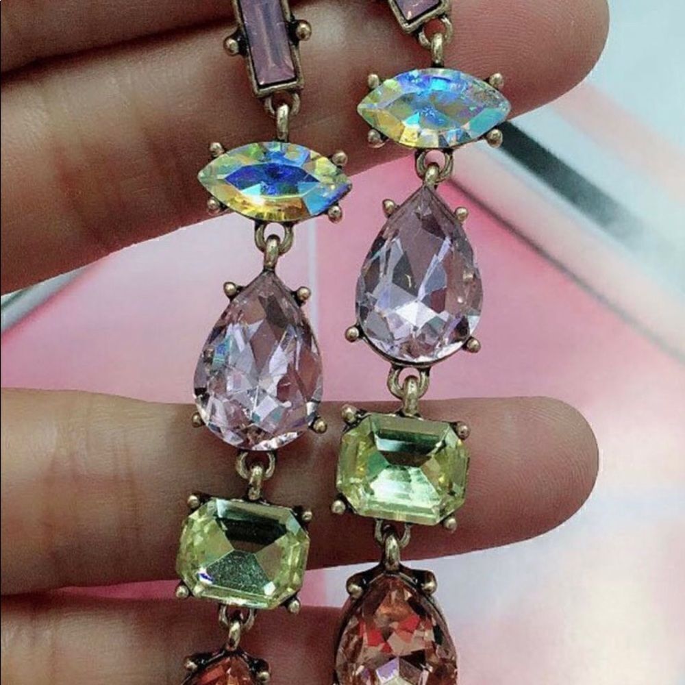 Multicolored& Multitieredcrystaldangleearrings. - image 2